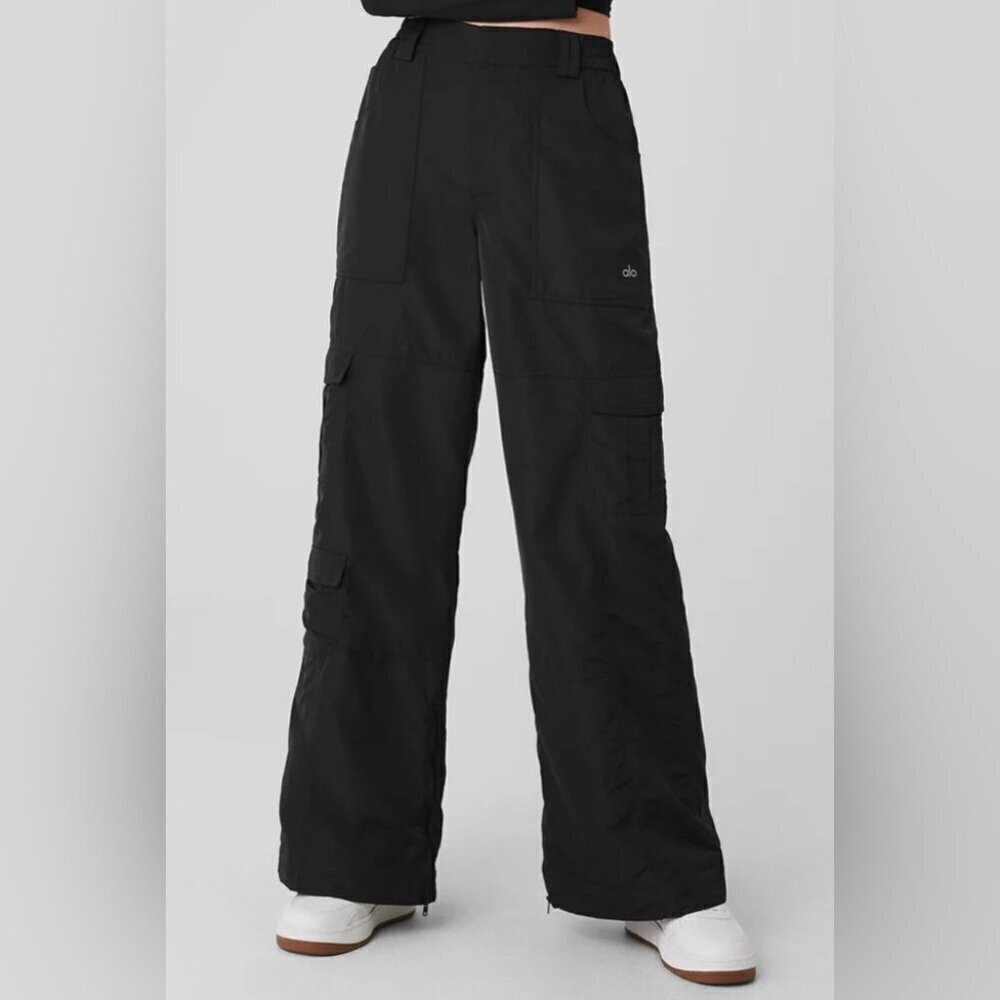Alo Yoga High-Rise Wide-Leg Puffer Cargo Pants | Insulated Winter Trouser M